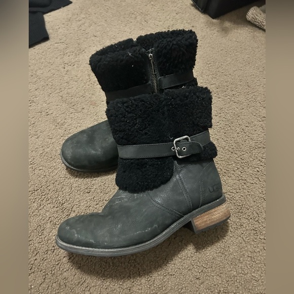 UGG Blayre II Sheepskin Short Zip Up Boots Black #1008220 Women’s Size 9.5 - Picture 2 of 10